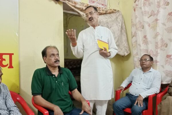 ‘एक रचनाकार का रचना संसार’ आयोजन : रचनाकार अपने दौर की तकलीफों से बनता है - प्रो. चौहान 