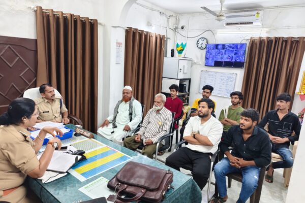 पुलिस अधीक्षक के निर्देशन पर सीएम हेल्पलाइन एवं थाने पर प्राप्त शिकायतों का कैंप लगाकर किया जा रहा समाधान :जिले में आज 146 सीएम हेल्पलाइन पर प्राप्त शिकायतों का संतुष्टिपूर्वक निराकरण