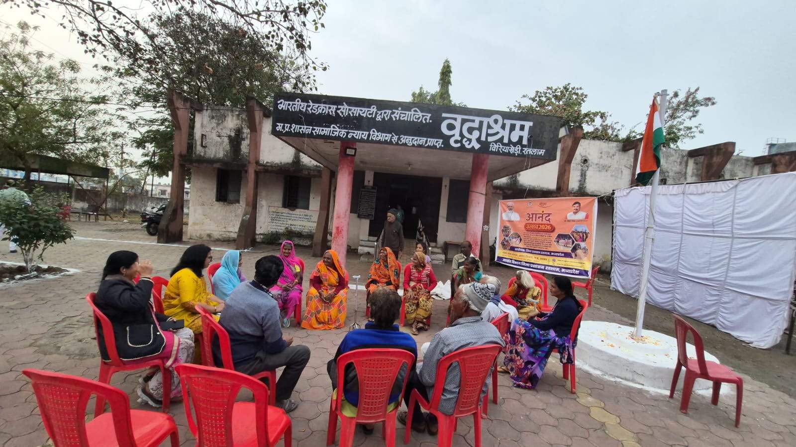 उम्र की थकान को सीनियर सिटीजंस ने दी मात, बोले- किसने कहा हम बूढ़े हैं