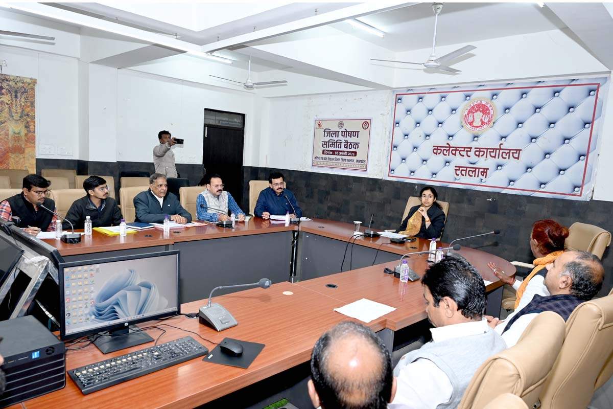 दूध 60 रुपये लीटर विक्रय  करने  का निर्णय आपसी सहमति से  लिया गया     दुग्ध मूल्य में वृद्धि के लिए दूध विक्रेता एवं पशुपालकों के साथ बैठक संपन्न