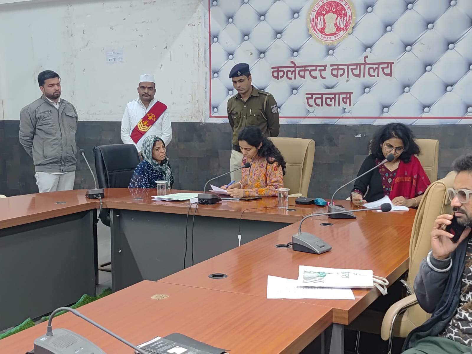 जनसुनवाई में 105 आवेदन पर हुई सुनवाई