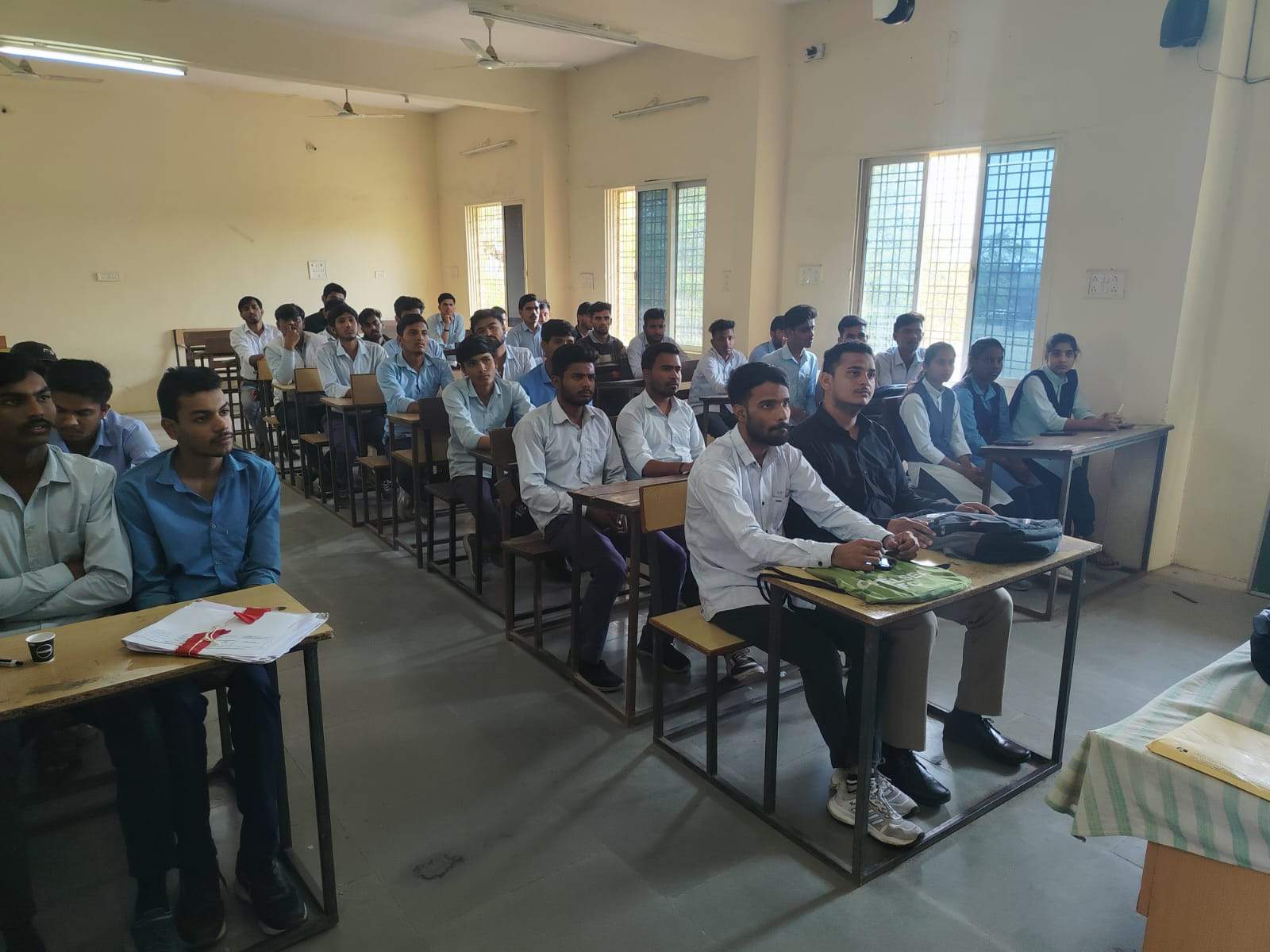 आई टी आई रोजगार मेले में 11 प्रतिभागियों का चयन     मुख्यमंत्री उद्यम क्रांति योजना  अंतर्गत हितग्राहियों को 6525000 रूपये के स्वीकृति पत्र वितरित किए गए