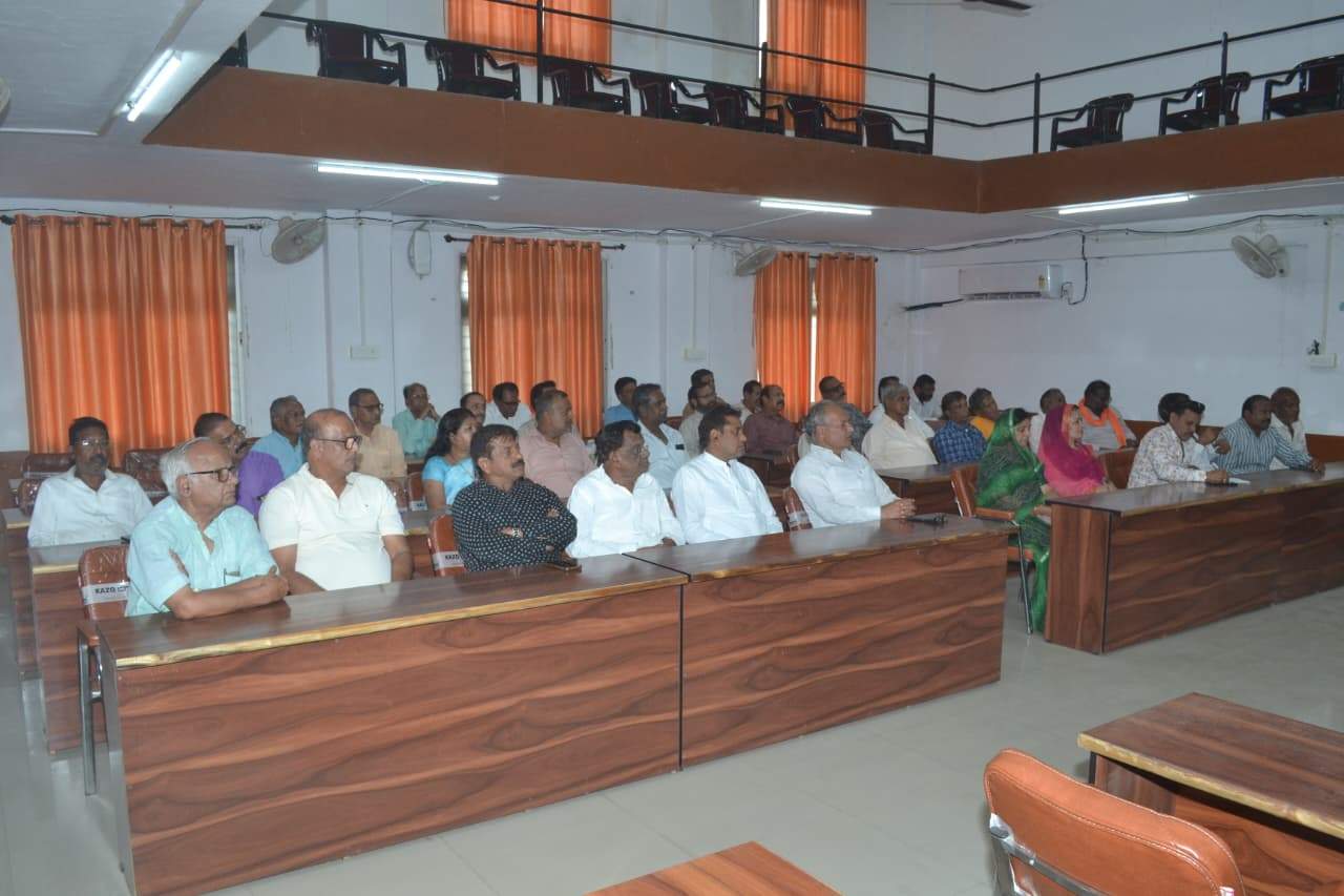 संयुक्त अखाड़ा आयोजन हेतु महापौर प्रहलाद पटेल ने ली विभिन्न समाजजनों की बैठक 1970 के बाद पहली बार निलेगा संयुक्त अखाड़ा