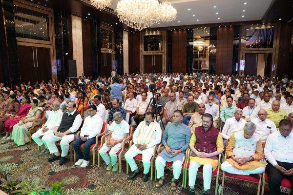 मंत्री श्री काश्यप ने किया ‘‘होली तीर्थंकर्स’’ पुस्तक का स्थानीय विमोचन