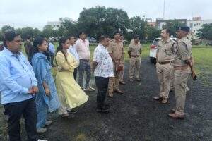 स्वतंत्रता दिवस समारोह के लिए विभागीय अधिकारियों ने पुलिस लाइन मैदान परेड ग्राउंड का निरीक्षण किया