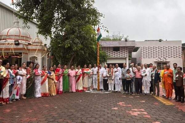 श्री श्रीमाली ब्राह्मण समाज रतलाम ने स्वतंत्रता दिवस पर ध्वजा रोहण कर भोलेनाथ की महाआरती करी